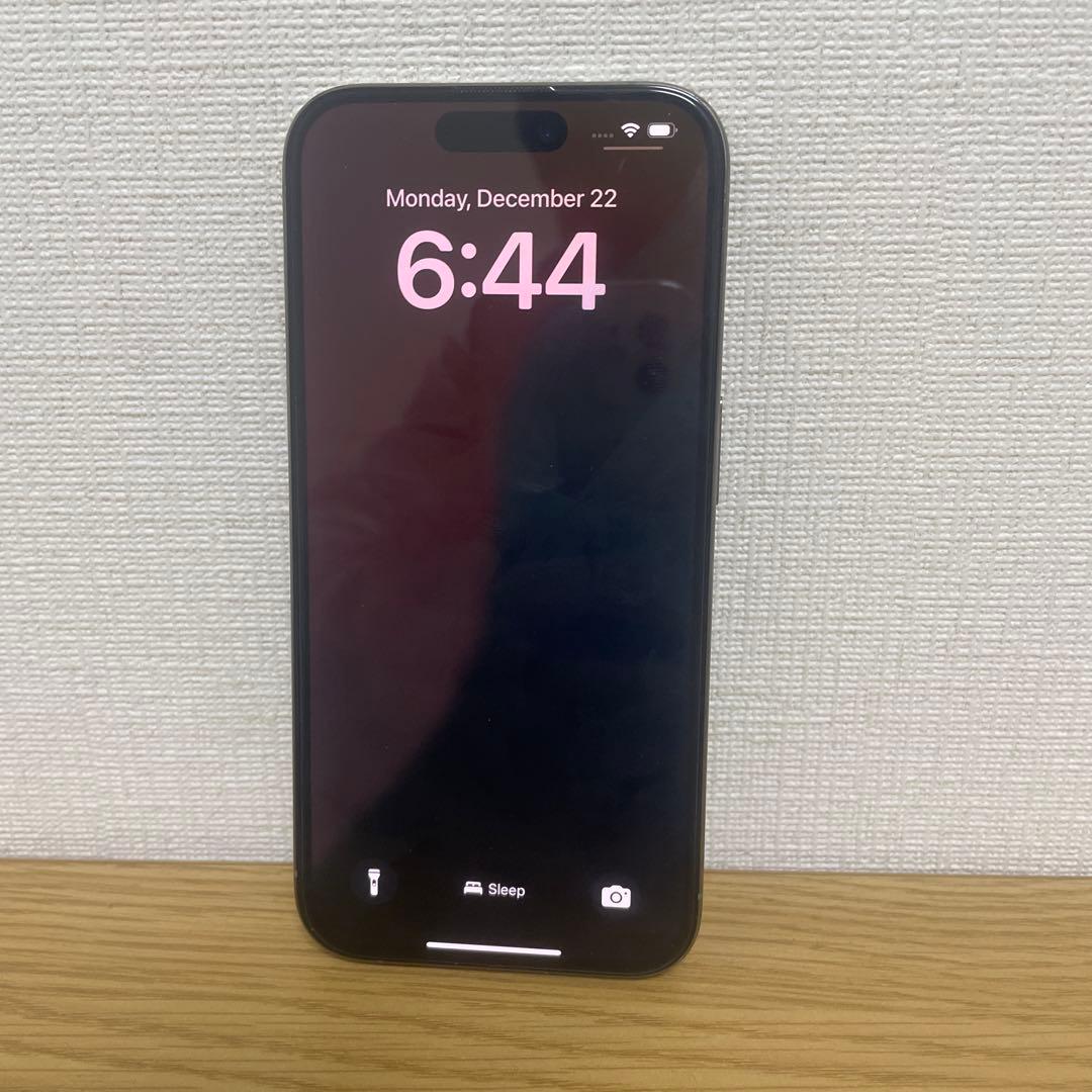 Apple iPhone 15 Pro 本体