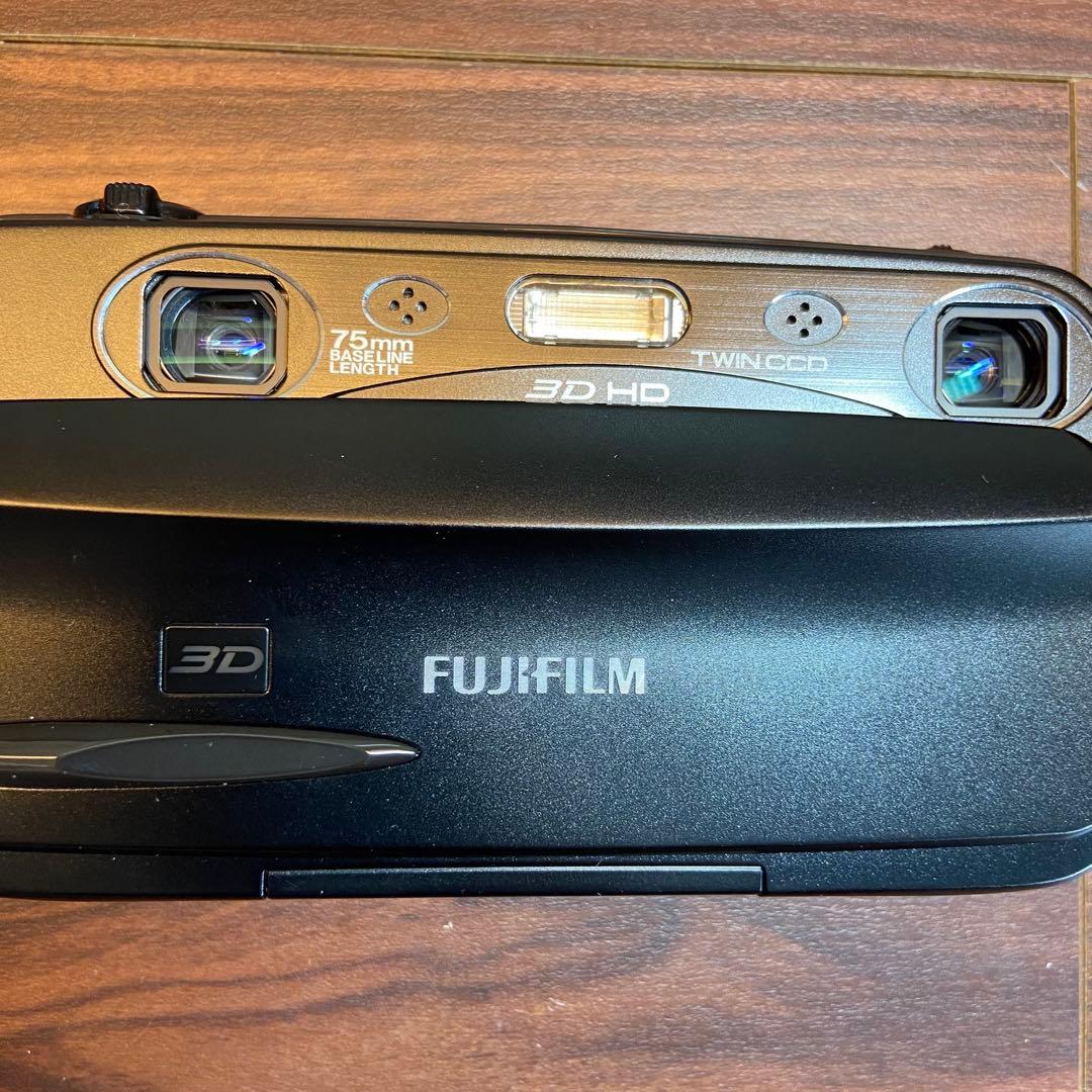 Fujifilm FinePix Real 3D W3 デジカメ 3364