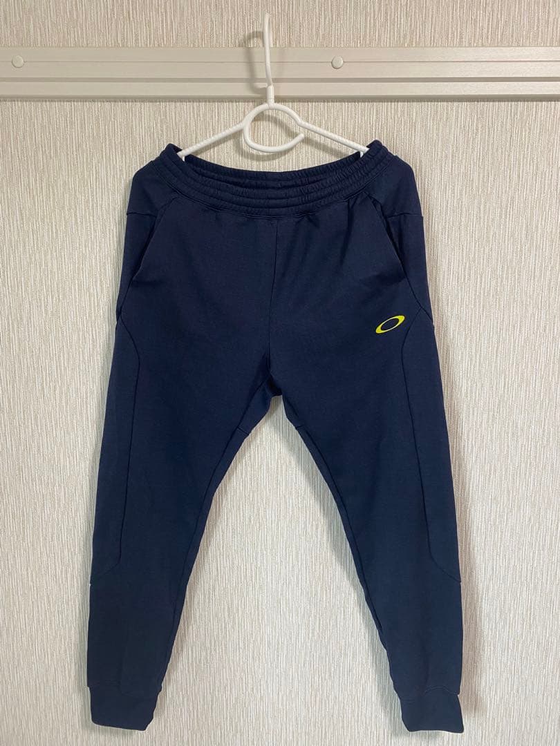 OAKLEY ジャージ上下セット 上XL 下Lサイズ　ネイビー&ライムグリーン色