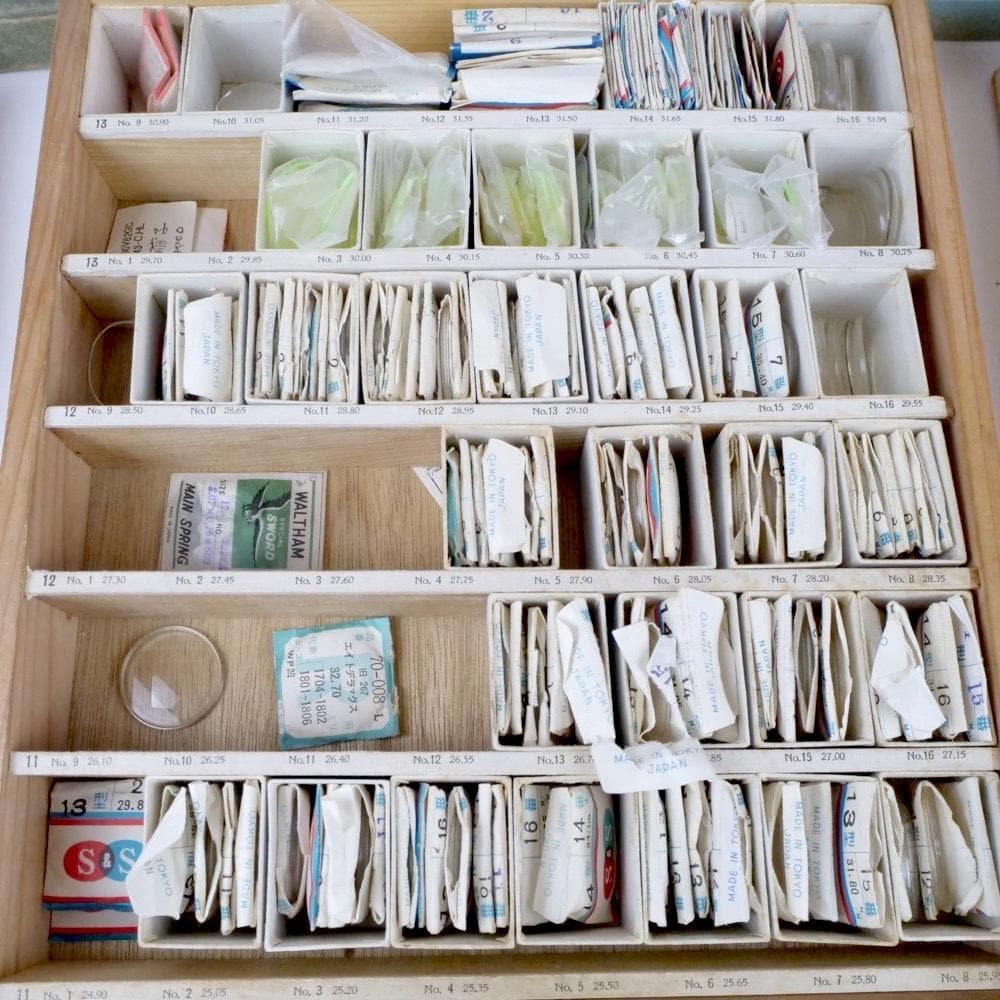 閉店時計屋回収品 腕時計 部品 ジャンク トキライト 風防 パーツ プラスチック