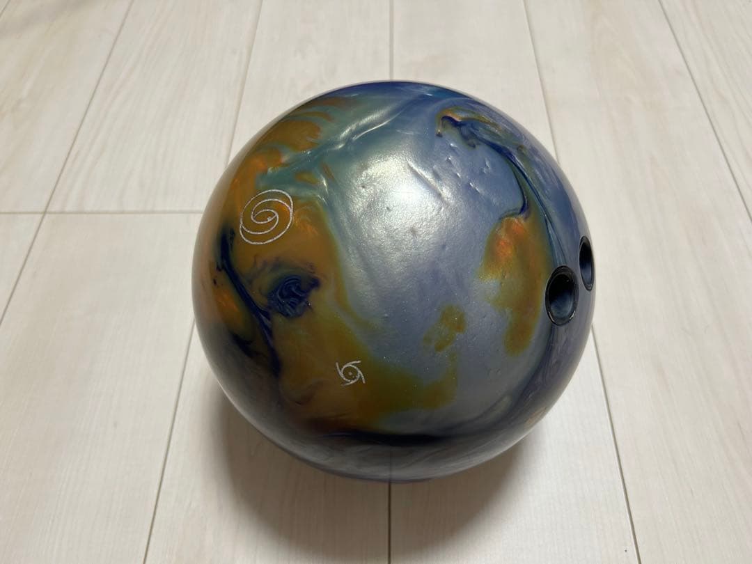 STORM EQUINOX ボウリングボール 15ポンド4oz サムレス