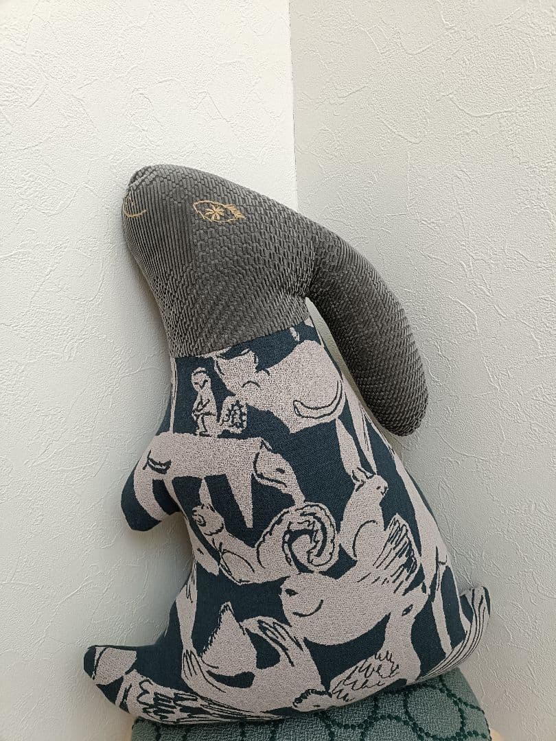 mina perhonenミナペルホネンうさぎクッション　ライフパズル