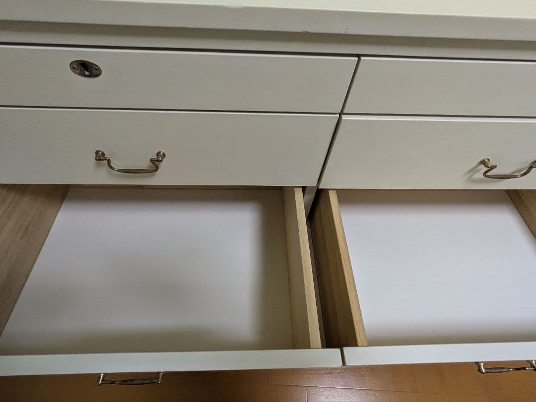 モモナチュラル　キャビネット