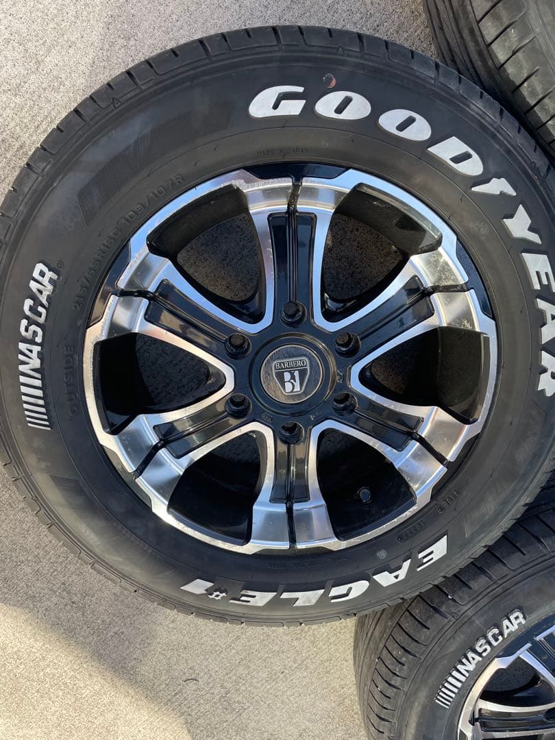 ハイエース　FLEX ホワイトレター　バルベロ　16インチ