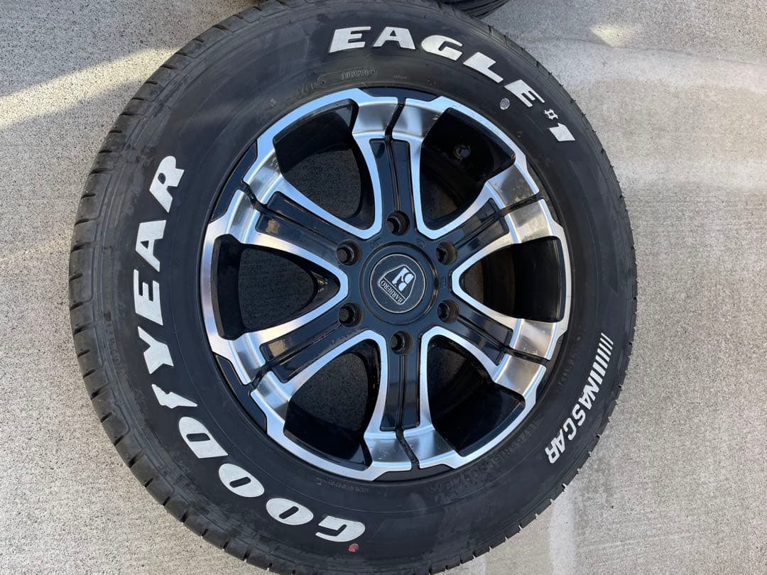 ハイエース　FLEX ホワイトレター　バルベロ　16インチ