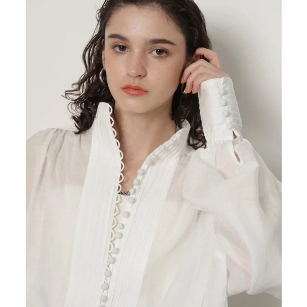 新品✨＜神崎恵さんコラボ＞タックボリュームブラウス カデュネ　CADUNE 36