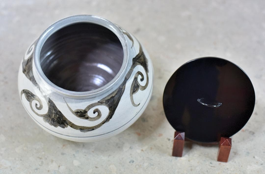 値下げ、高麗焼、一玉作　粉青砂器唐草紋水指【極上品】お茶道具/共箱