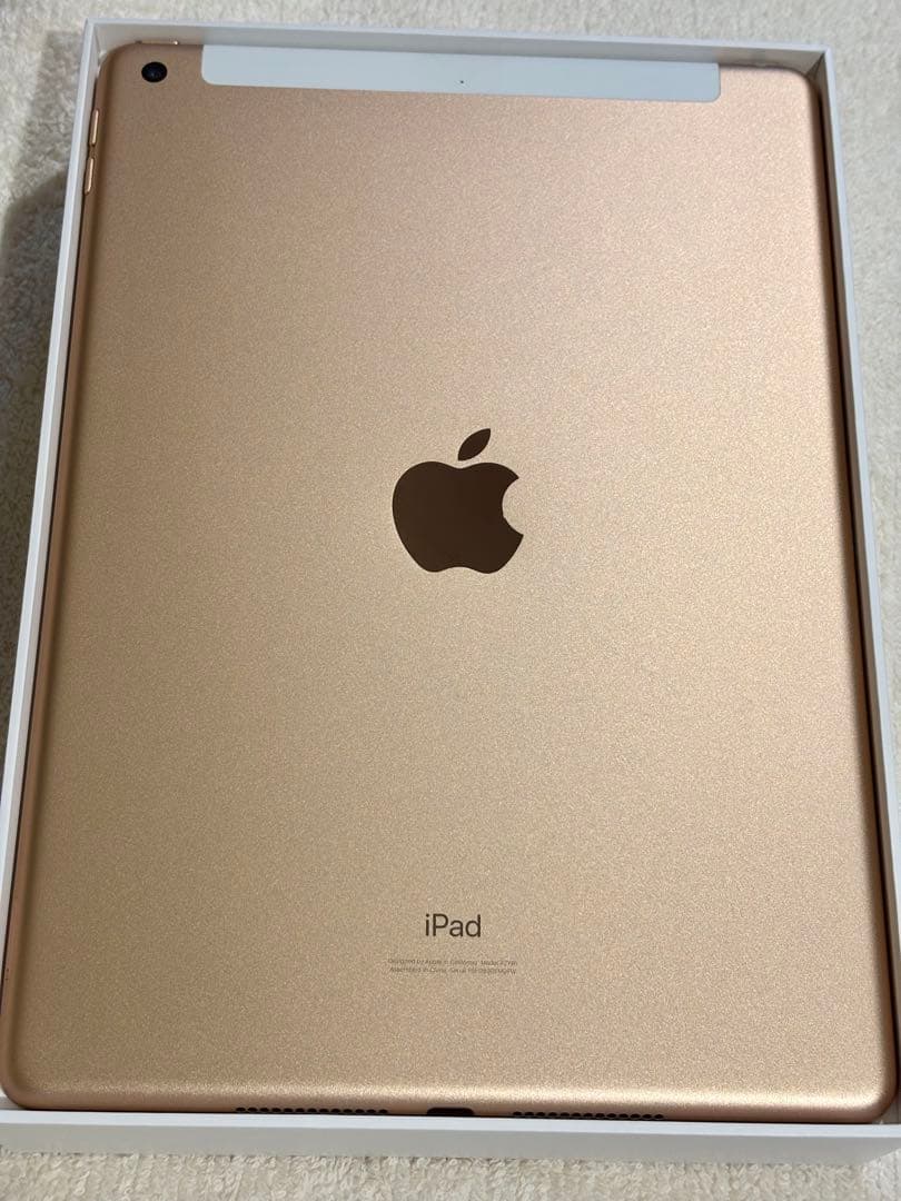 ★美品★ iPad 第7世代 Wi-Fi + Cellular 32GB