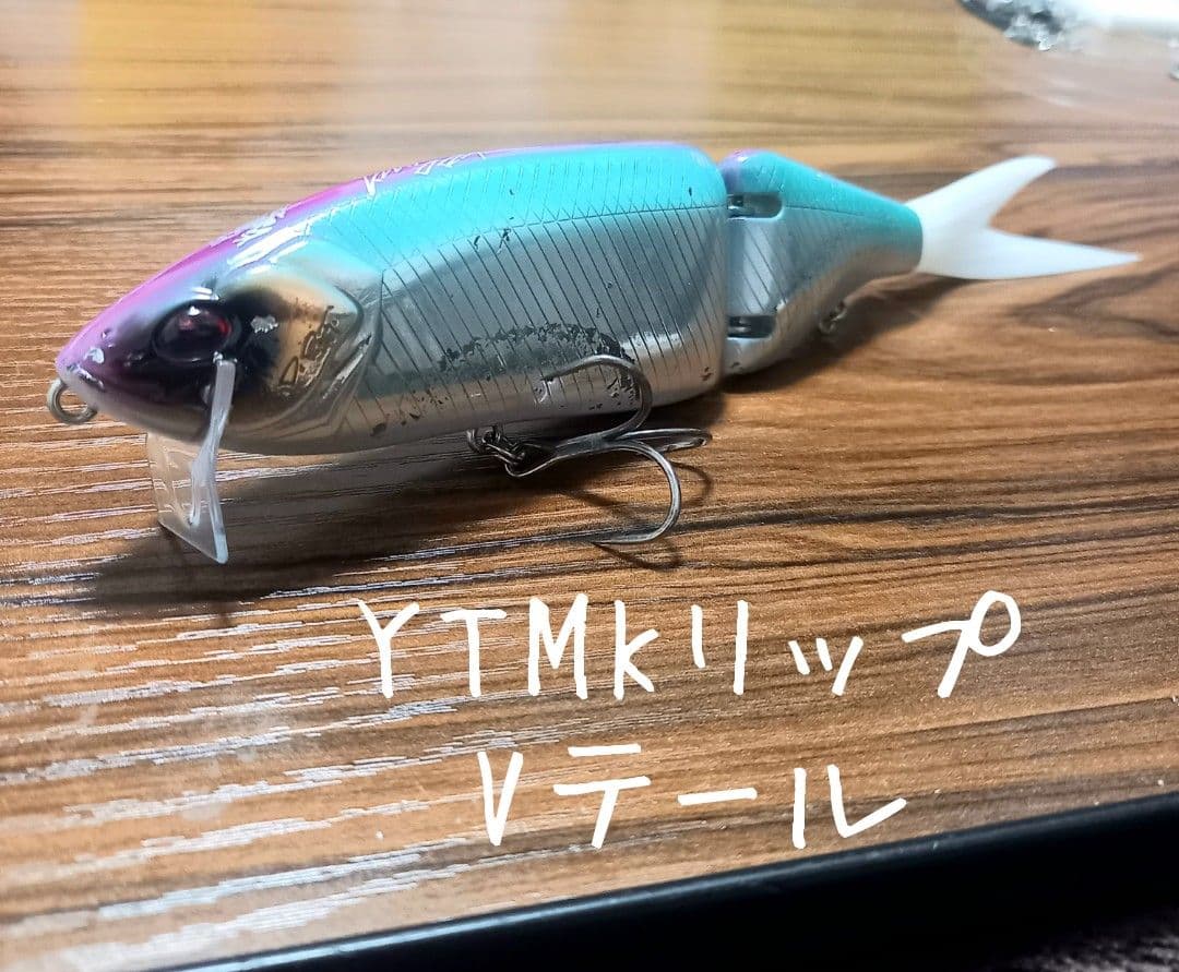 タッキータイニークラッシュ 、TRIBE WEED vr2、リップ、テール