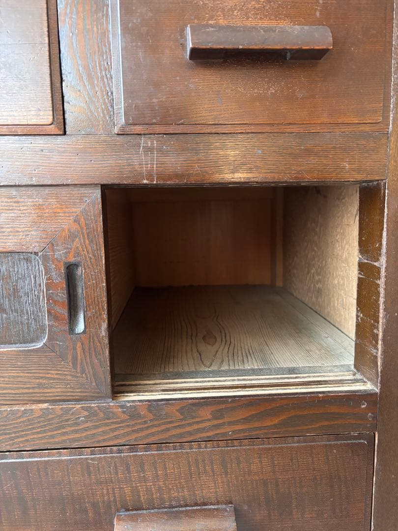 古い水屋箪笥　食器棚　ガラス棚　本棚　ガラスケース　箪笥 和家具　天然木