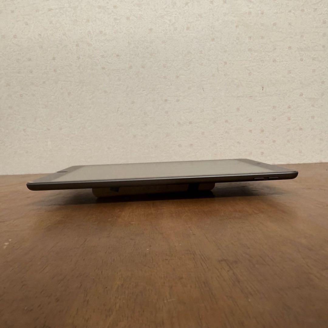 ● 美品 iPad 第9世代 64GB MK2K3J/A バッテリー100％