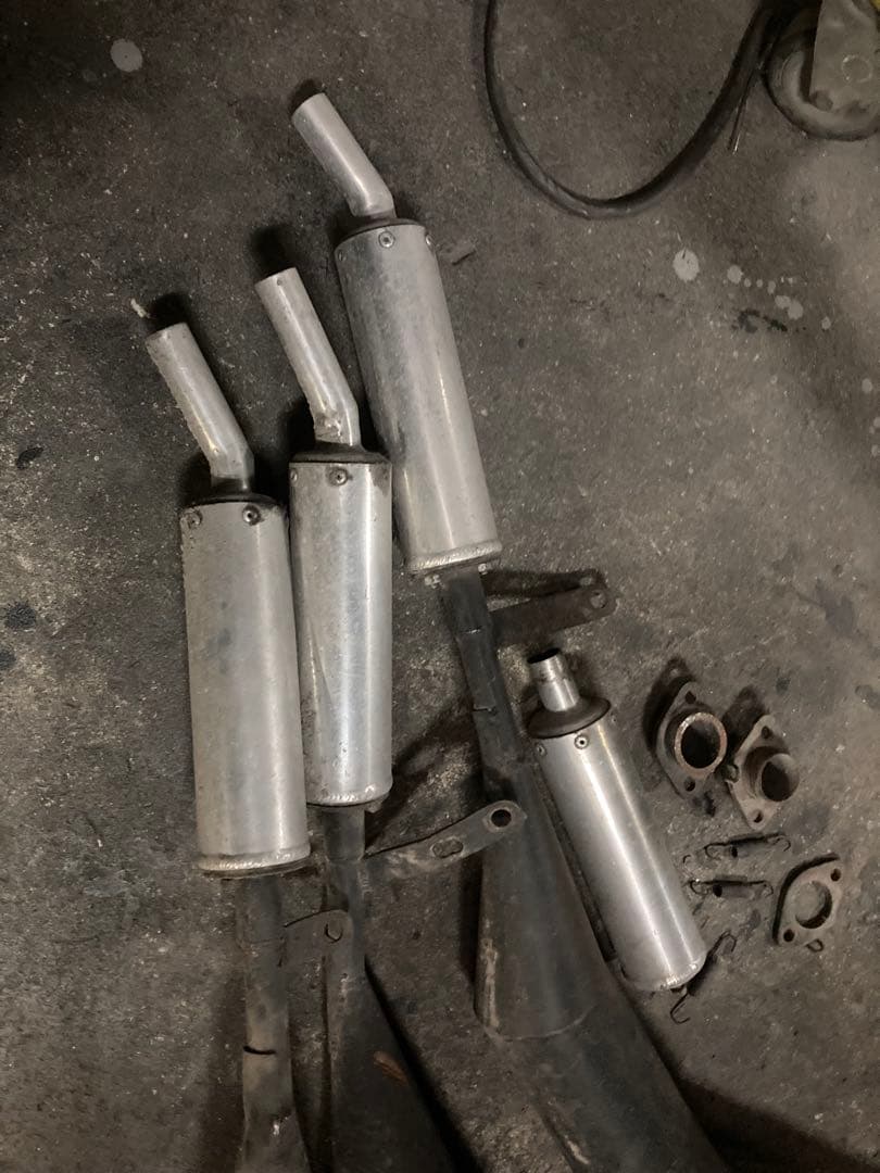 KHSS400マフラー　3本チャンバー　コメントうる覚え　ルーニー？