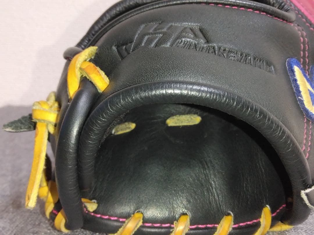 ハタケヤマ軟式ファーストミット　匠シリーズ