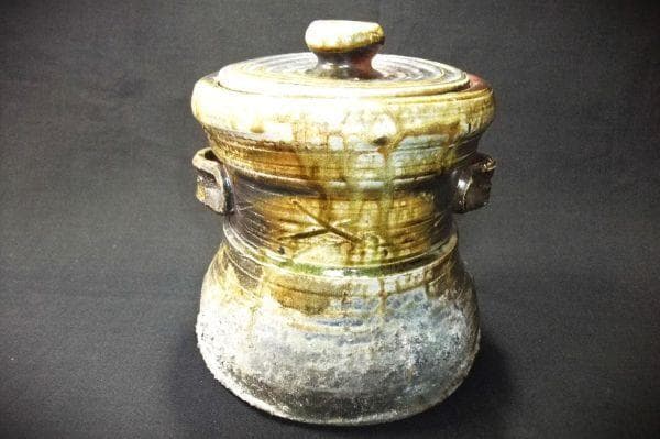 備前 水指 窯変 双耳付 焼き締 茶道具　陶器製 水差し 蓋付き