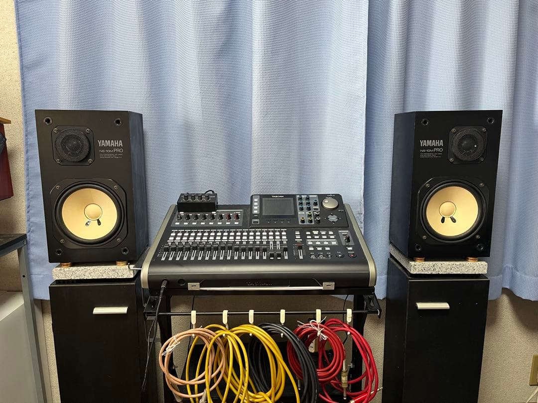 YAMAHA NS-10M PROモニタースピーカー＋インシュレーター