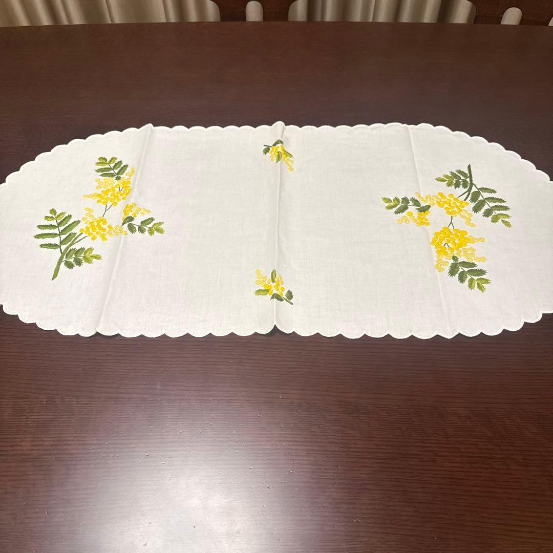 未使用　ミモザ　テーブルクロス　テーブルセンター　ナプキン12枚セット