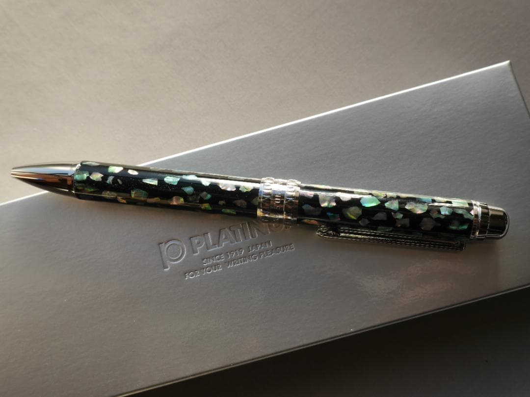 プラチナ万年筆　多機能ペン　ダブル3アクション　螺鈿細工