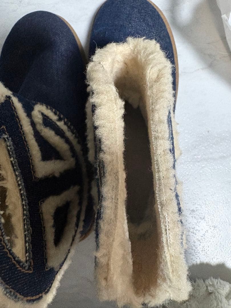 靴 Ugg Telfar Shoes Boots