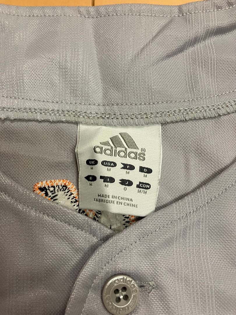 亀井善行　読売ジャイアンツ　読売巨人軍　ユニフォーム　亀井義行　グレー　当時　O