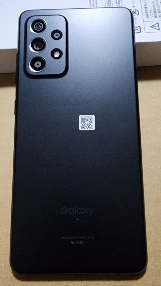 Galaxy A52 SC-53B 外装と電池交換済です