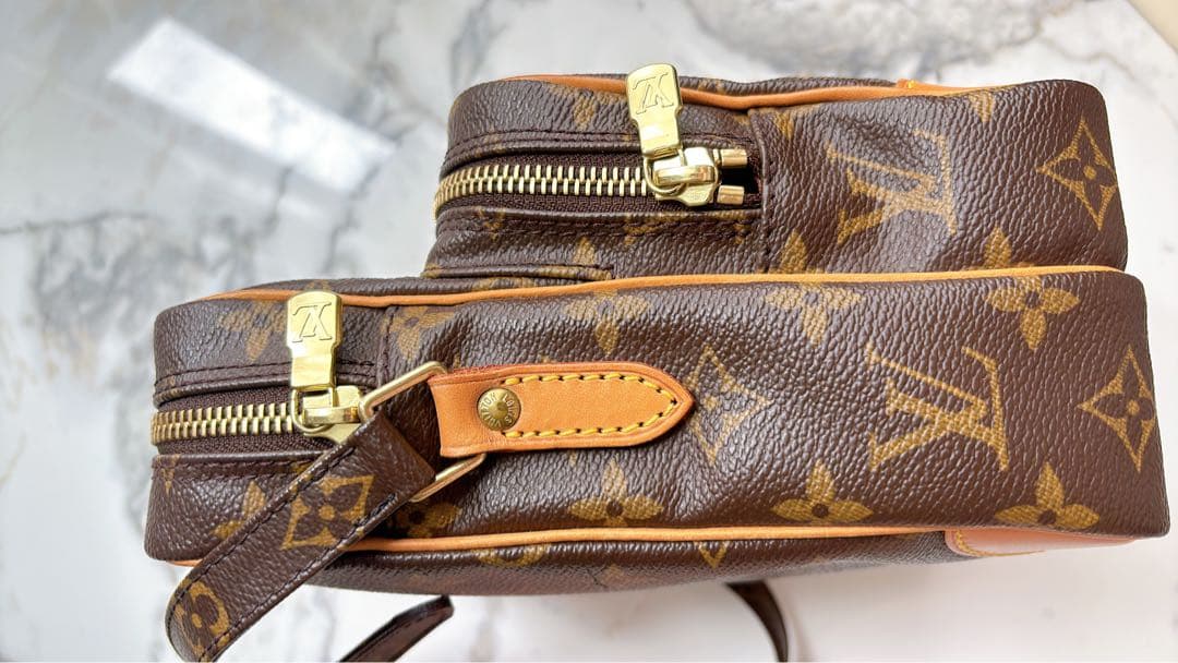 【極美品】ルイヴィトン アマゾン モノグラム ショルダーバッグ クロスボディー