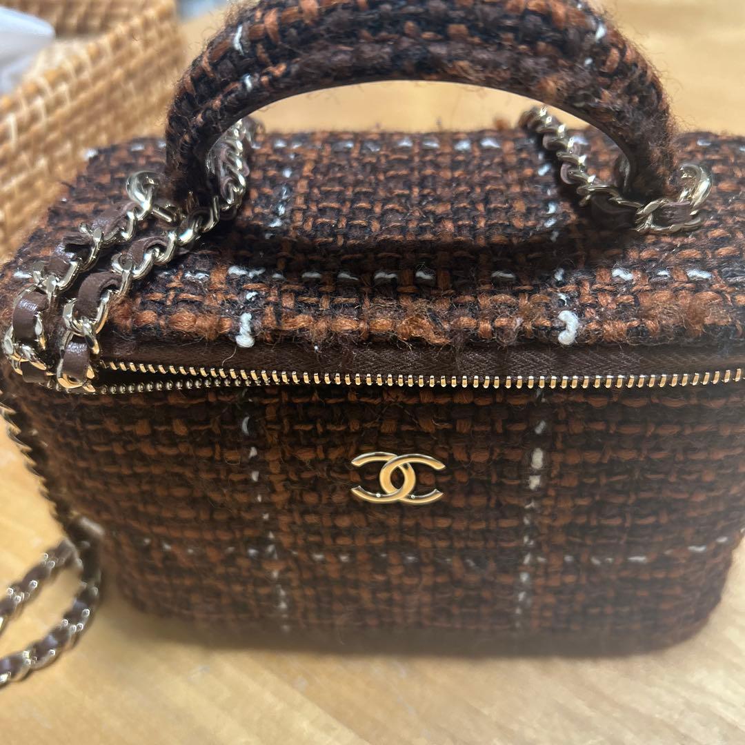 シャネル　チェーンクラッチ　バニティ