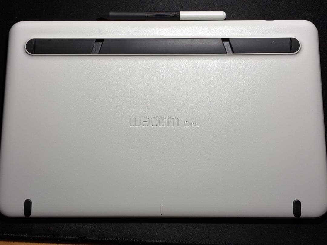 液タブ・ペンタブ Wacom one