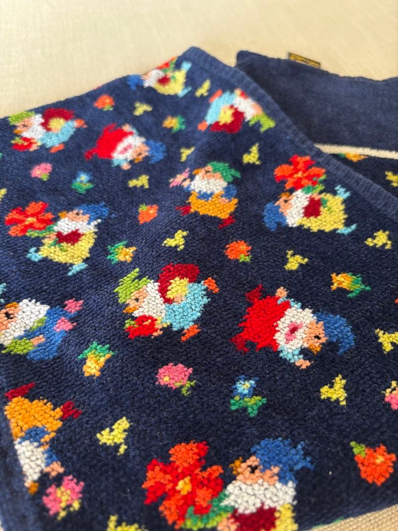 【新品未使用】フェイラー小人柄　フィットネスタオル