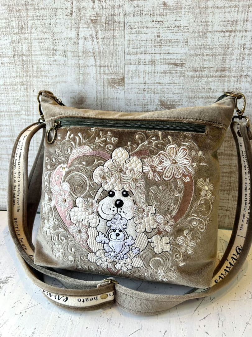 ＊wasabi様リクエスト品＊ロラライハリス♡カーキブラウンベロアショルダー