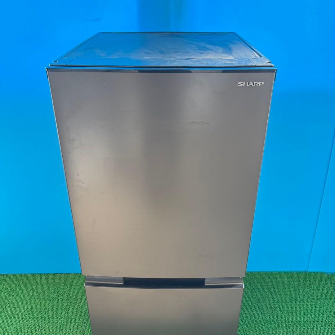 762 2023年　極美品　冷蔵庫　一人暮らし　小型　付け替えどっちもドア　関東