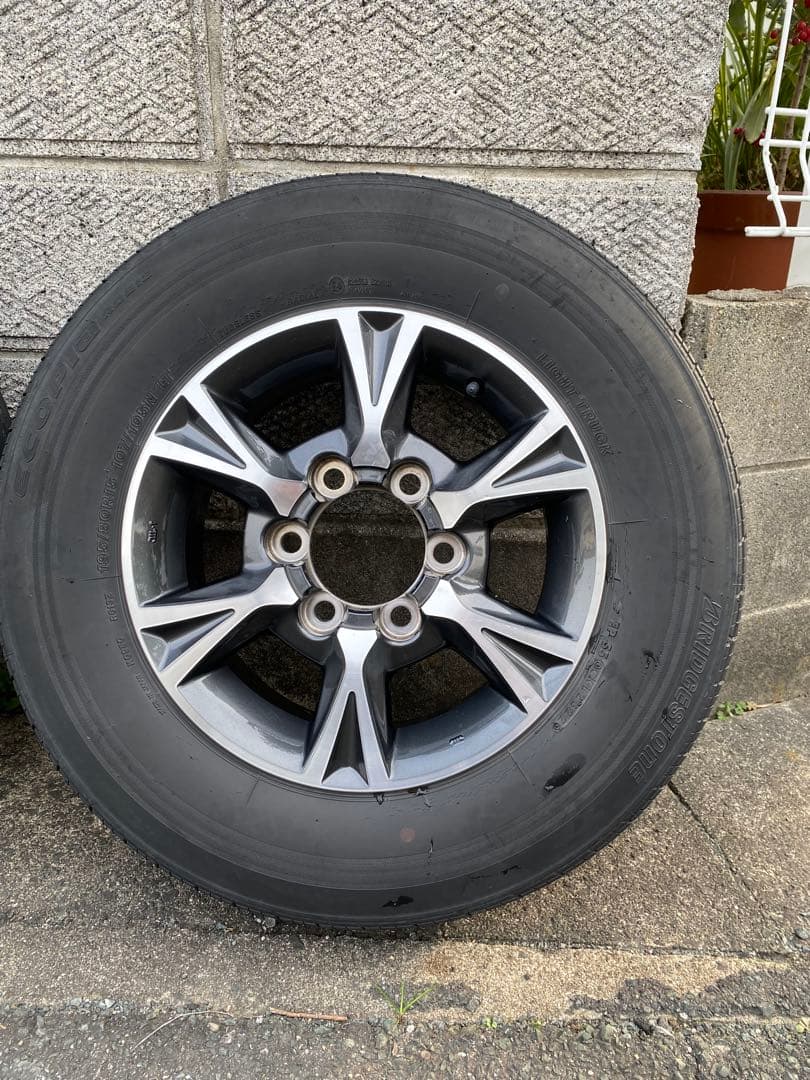 4本セット　TOYOTA純正　メーカーオプション　ハイエース　アルミホイール