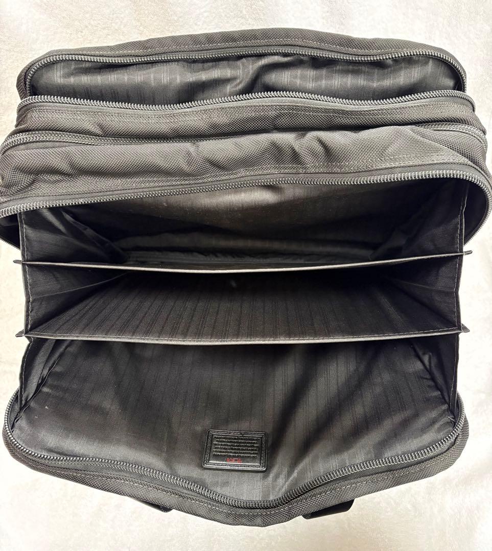 美品TUMIビジネスバッグ ブラック
