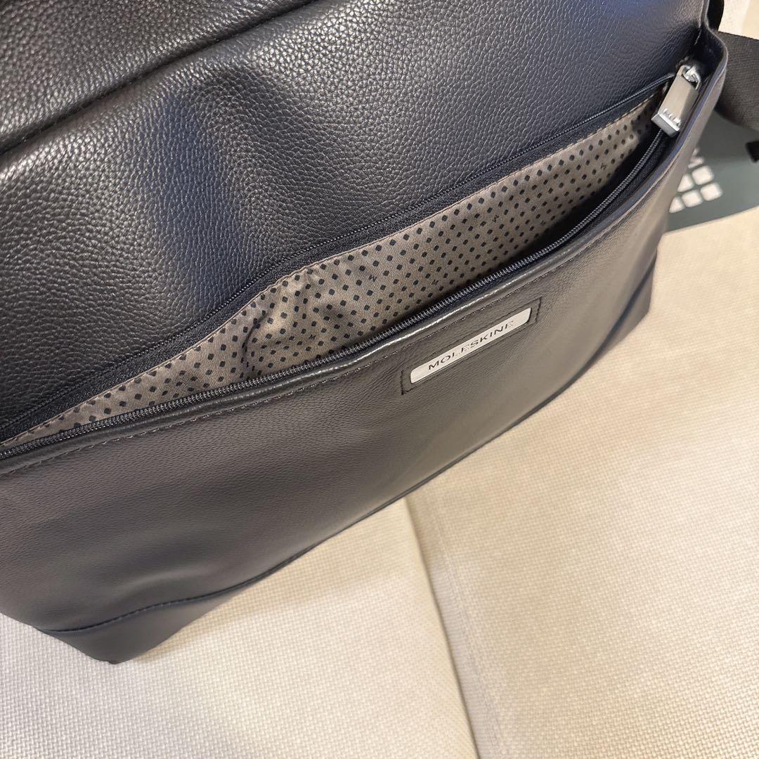 【新品未使用】MOLESKINE（モレスキン） ビジネスバッグ ショルダータイプ