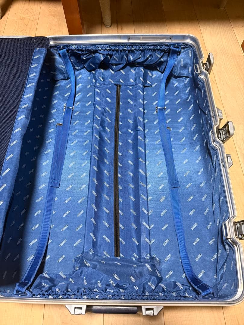 ■RIMOWA■リモワ■トパーズ■シルバーインテグラル82L 4輪　スーツケース