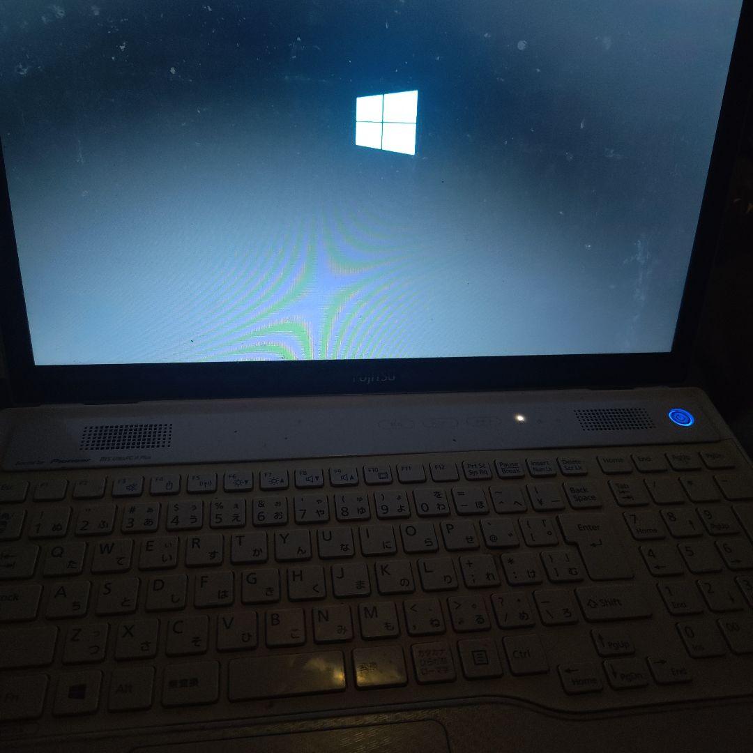 ホワイト WindowsノートPC 本体