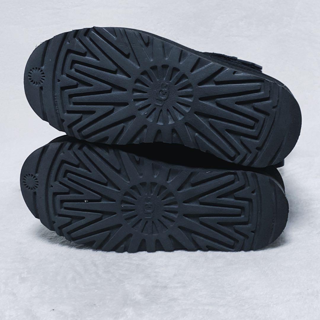 UGG　W NEUMEL PLATFORM　厚底ムートン　22cm　ブラック　黒