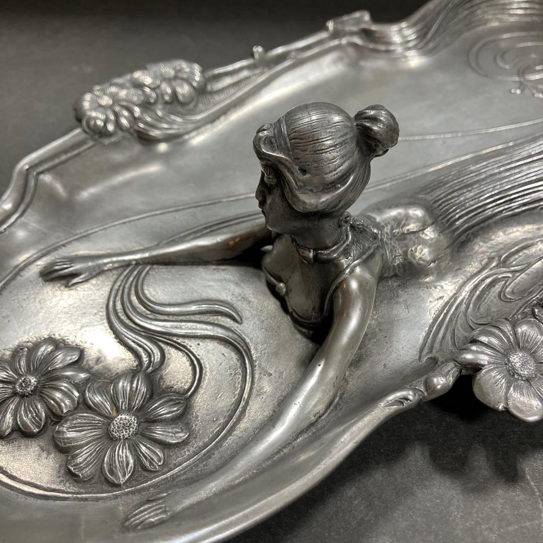 アール・ヌーヴォーデザイン ピュータートレー