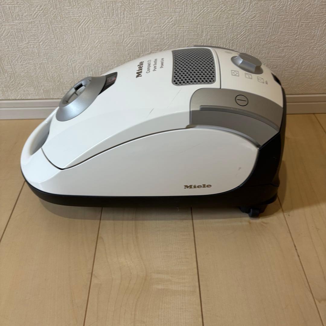 Miele ミーレ 紙パック式クリーナー SCAO3