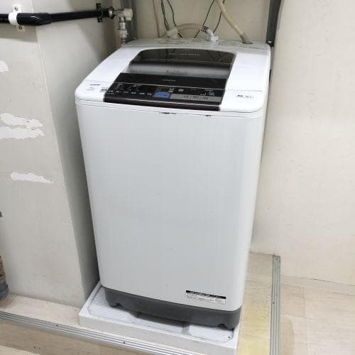 日立2015年洗濯機BW-10TV 全面パネルや排水ホースの汚れ・全体に細い傷