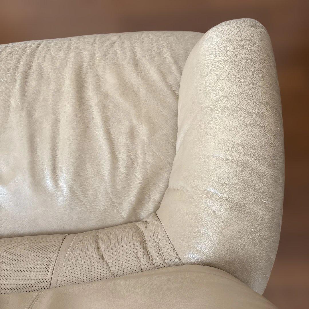 カリモク　ライトベージュ レザー 2人掛けソファ　2月14日まで