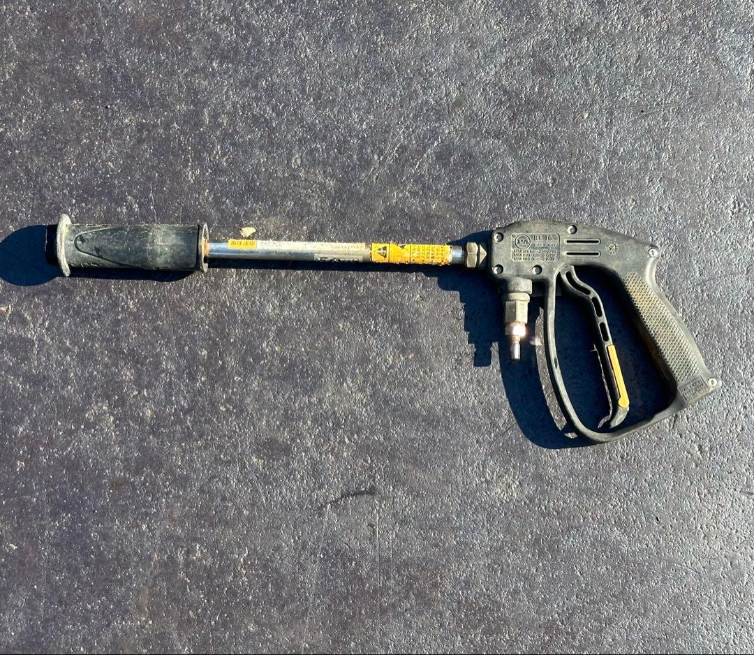 2. 鶴見電動洗浄機HPJ-140-1 100V 60Hz 1.1馬力