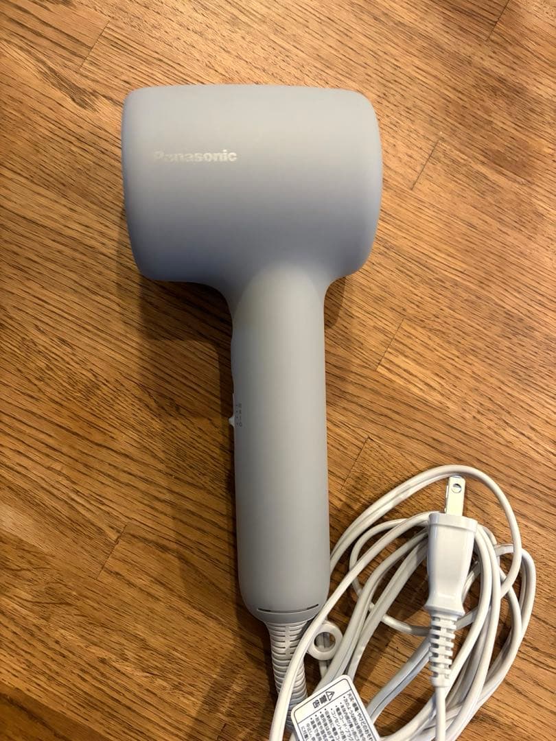 【美品】Panasonic ヘアドライヤー EN-NE8N -H モダングレー