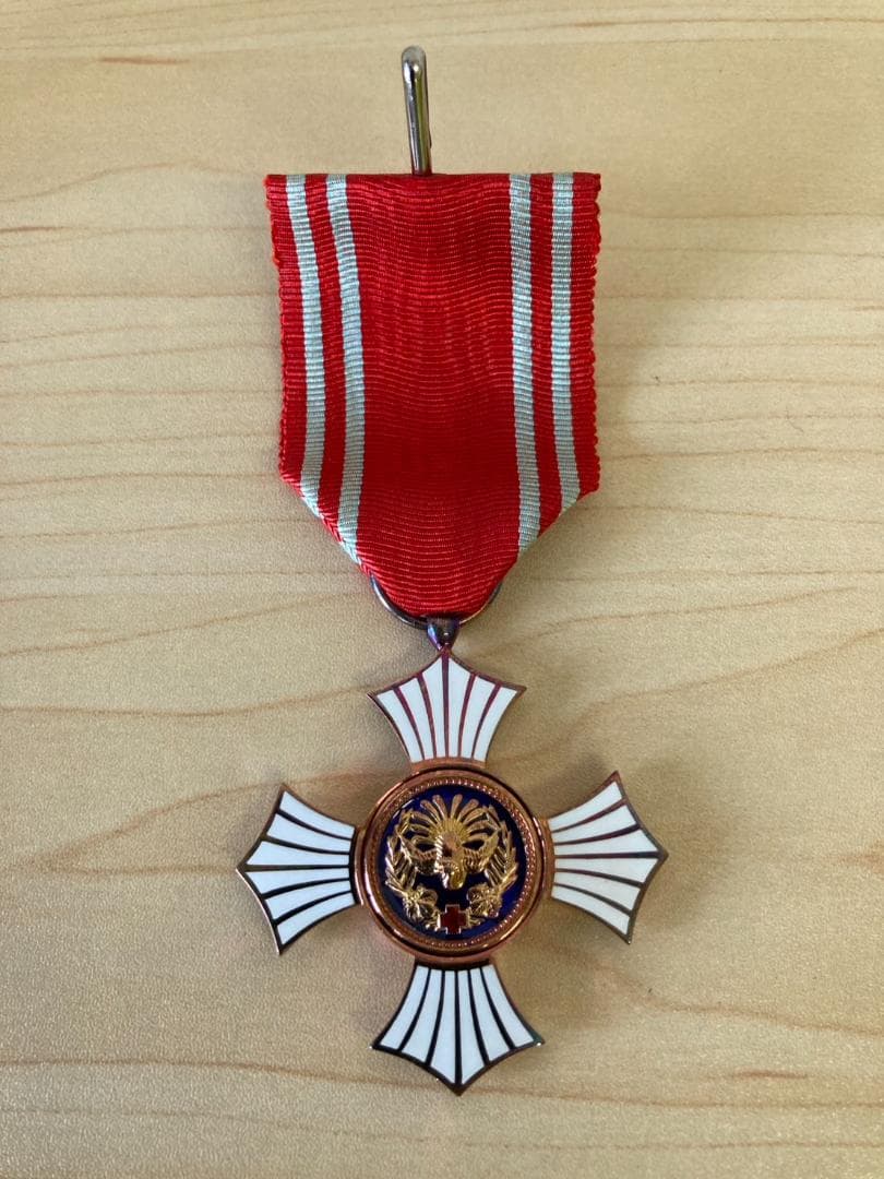 日本赤十字社 金色有功章 銀色有功章 勲章 ☆金銀セット☆