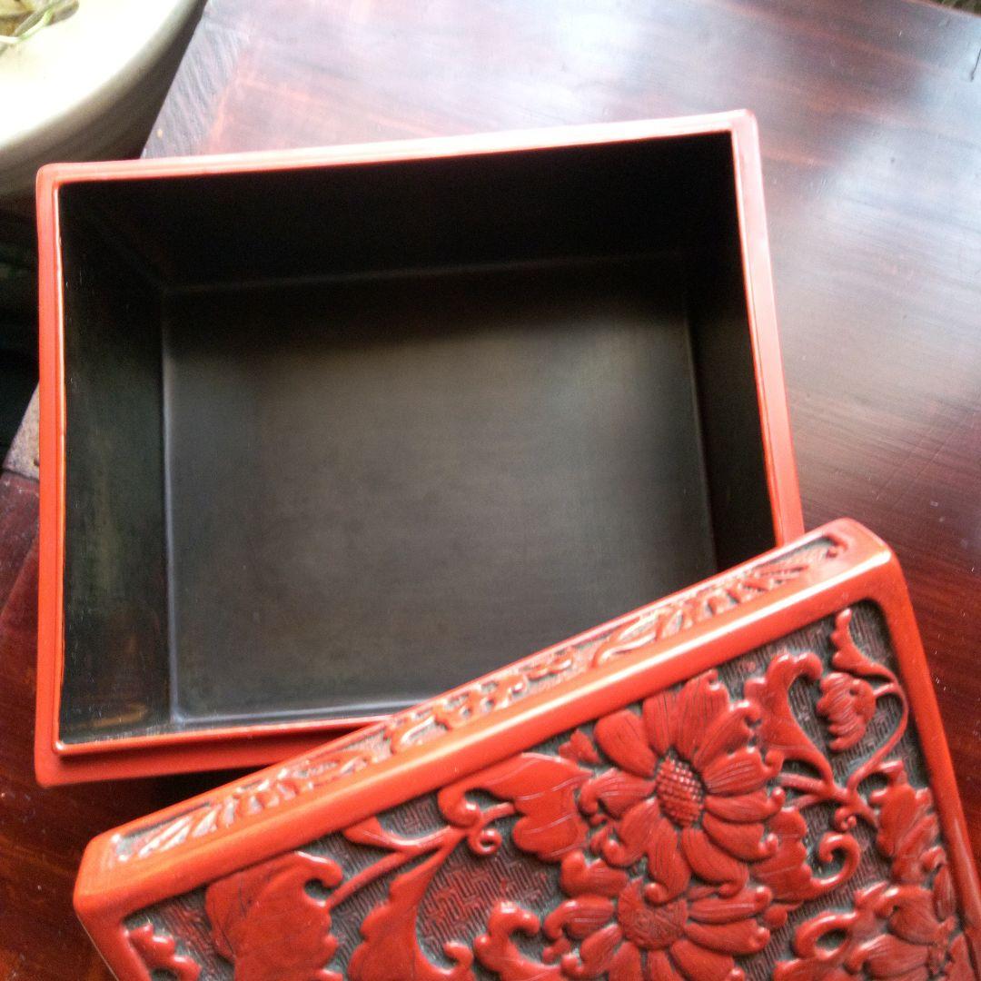 村上椎朱　小箱菊花