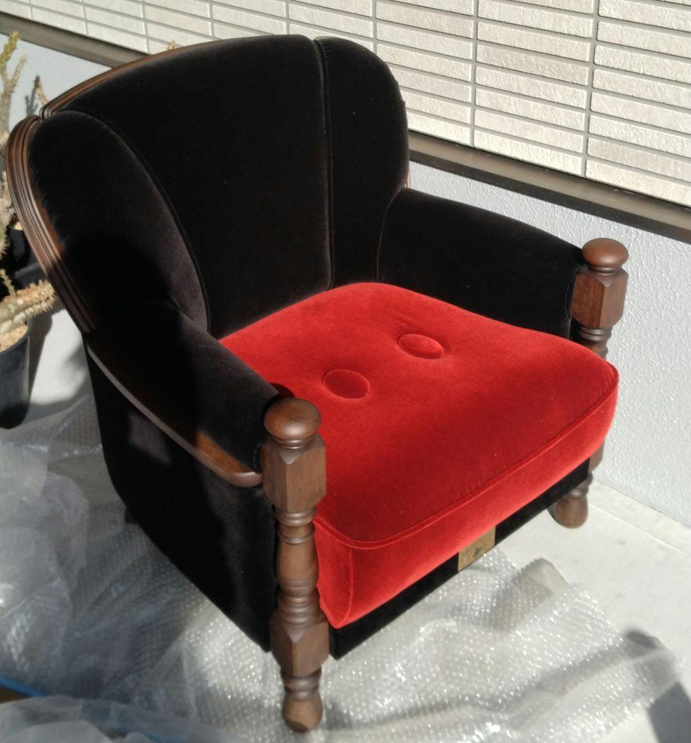 【超美品】 カリモク 大人ディズニー 肘掛椅子 Mickey