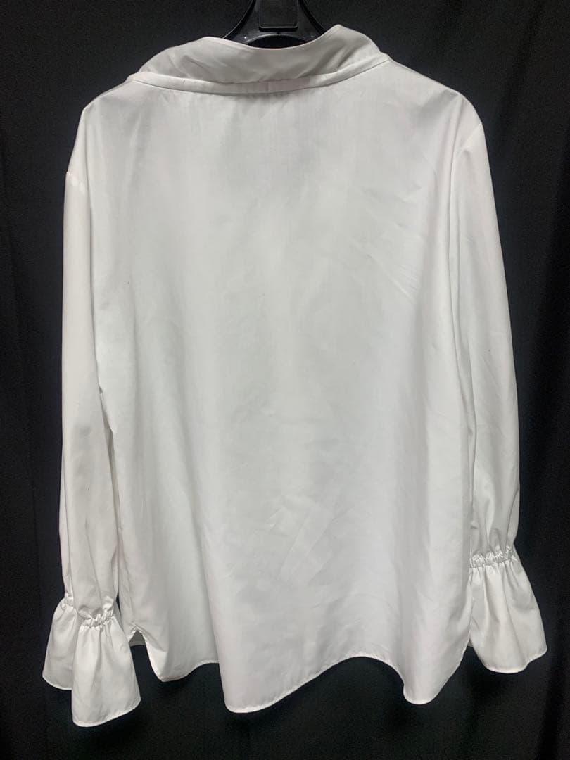 ユナイテッドアローズ　フリルカラー フレアスリーブブラウス　フリーサイズ