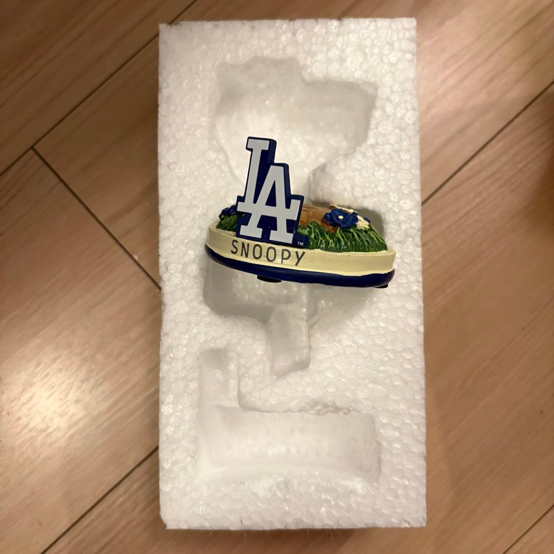 2025 DODGERS SNOOPY bobblehead 限定 ボブルヘッド