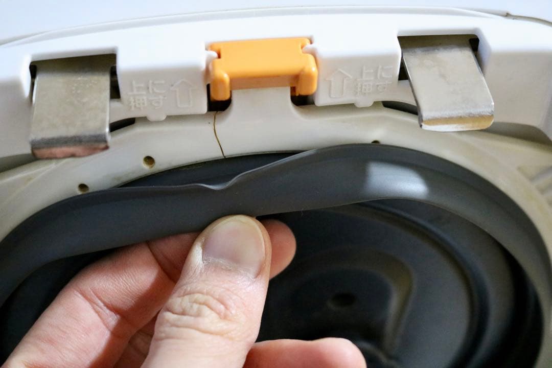 象印 圧力IH炊飯器 NP-BK10 鉄器コートプラチナ厚釜 ※フタにヒビあり