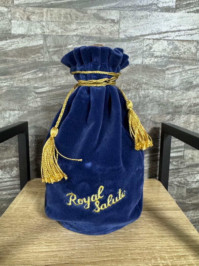  SALUTE 21年　CHIVAS 巾着付き