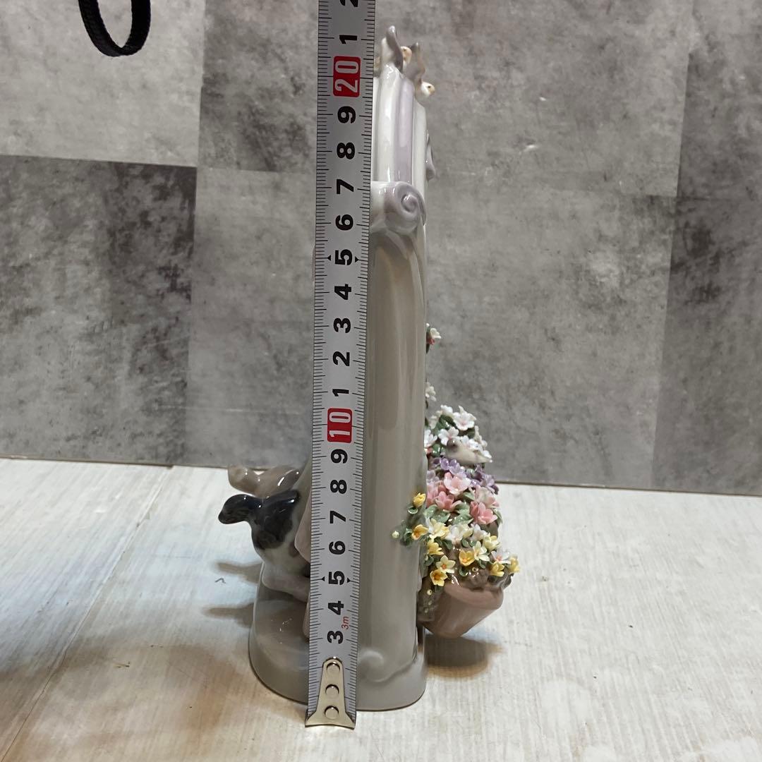 LLADRO リヤドロ⭐️可愛いながめ　置物　陶器　ガラスケース付き